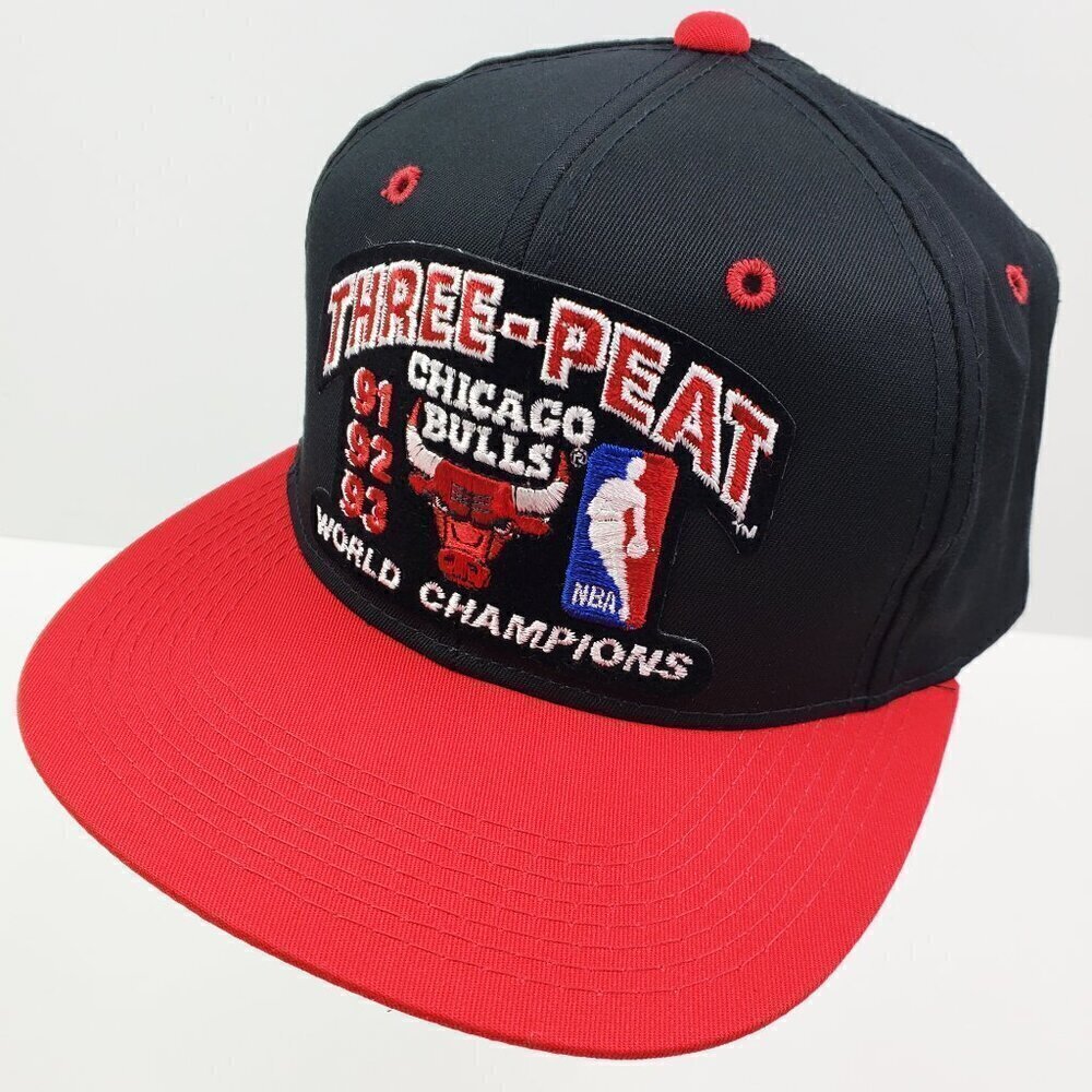 Chicago Bulls Three-Peat Snapback Hat Vintage 1993 World Champions Youngan NWOT